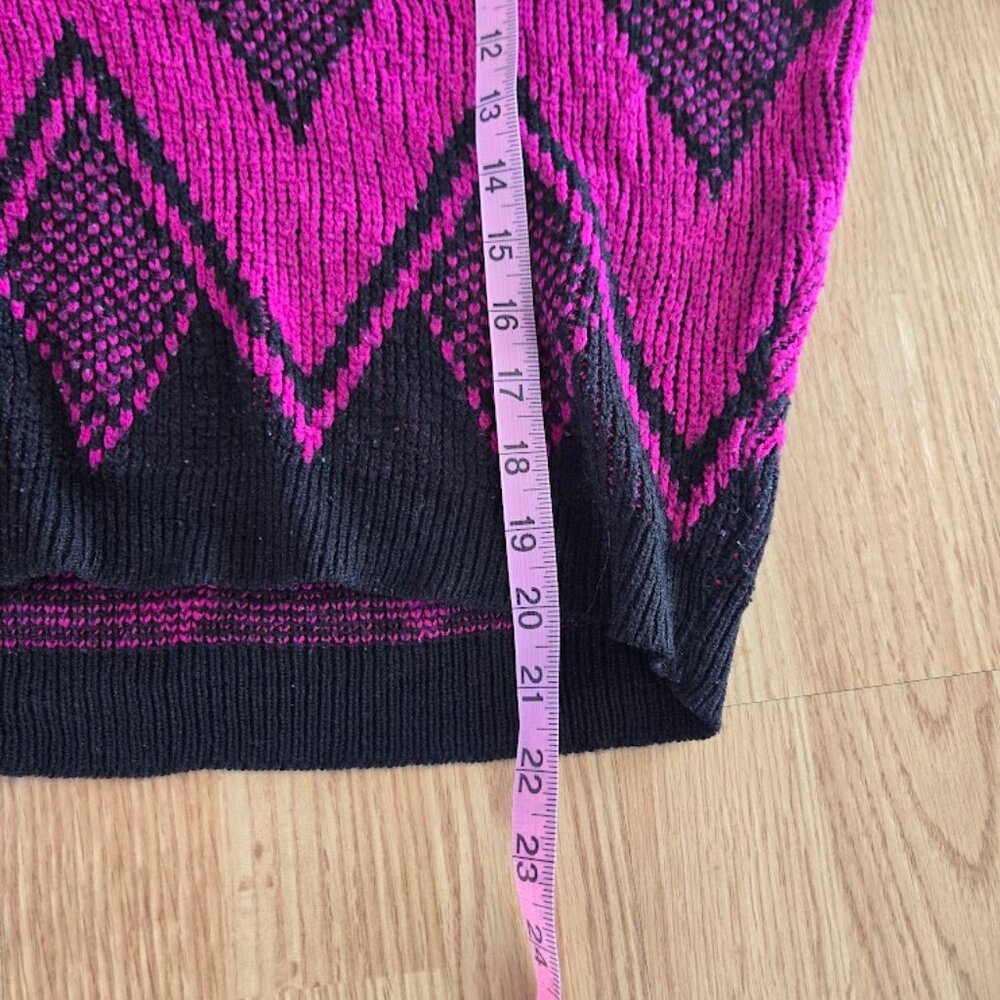 Vintage Italian Zig Zag Sweater Magenta Black Women’s Large - Picture 4 of 6
